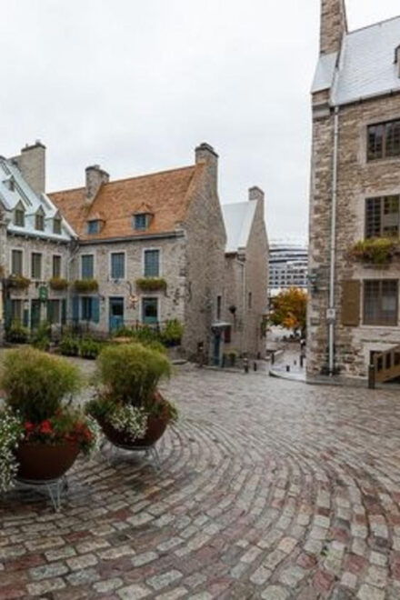 Quebec: Old Town Private Walking Tour With A Local Guide - Inclusions and Exclusions