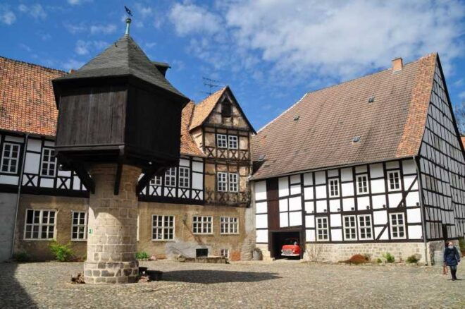 Quedlinburg Private Guided Walking Tour - Architectural Highlights