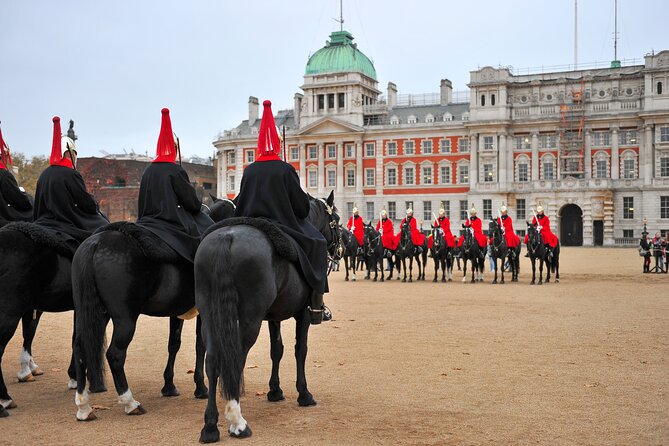 Queen Elizabeth II: Royal Life Walking Tour - Meeting Point and Recognition