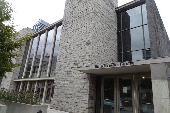 Queen's Park Self Guided Walking Tour - What We Love & What to Consider