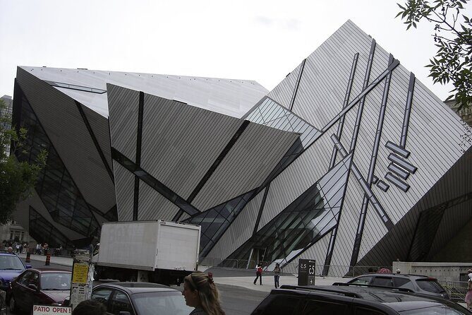 Queen's Park Self Guided Walking Tour - FAQ