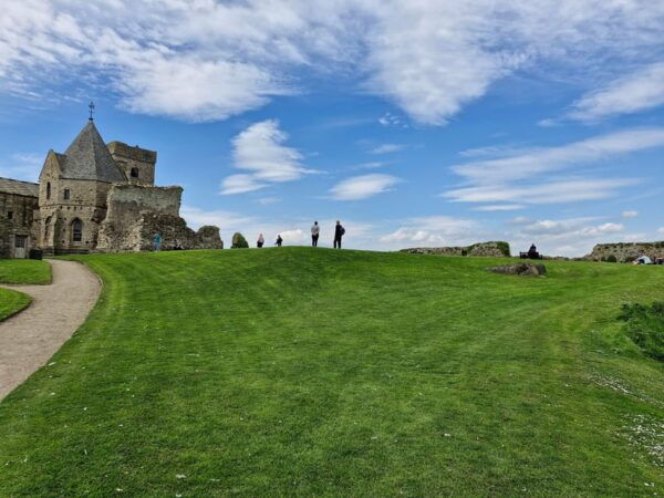 Queensferry: Sightseeing Cruise to Inchcolm Island - Scenic Cruise Under the Bridges