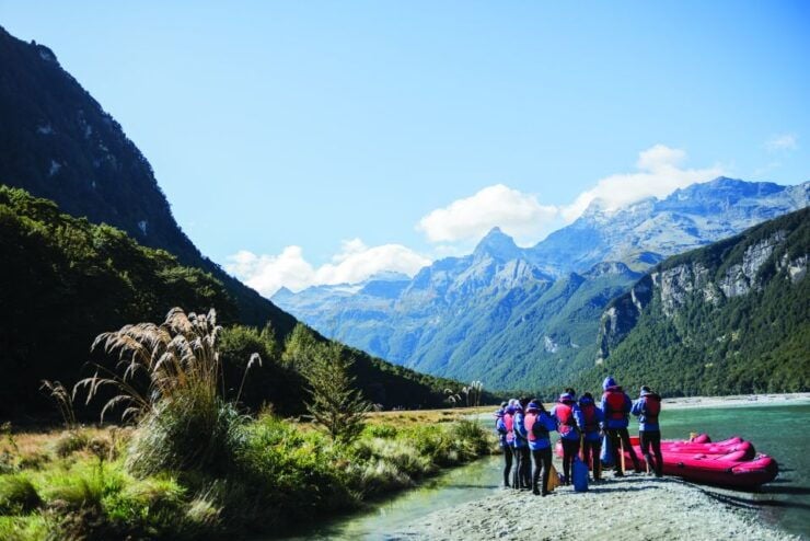 Queenstown: Dart River Canoe and Jet Boat Paradise Day Trip - Scenic Drive to Glenorchy