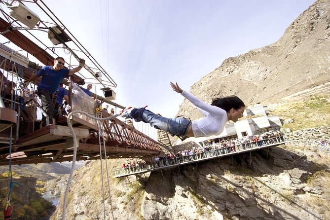 Queenstown Highlights - Half Day Tour - Arrowtown, Winery, Bungy, Local Sites - The Sum Up