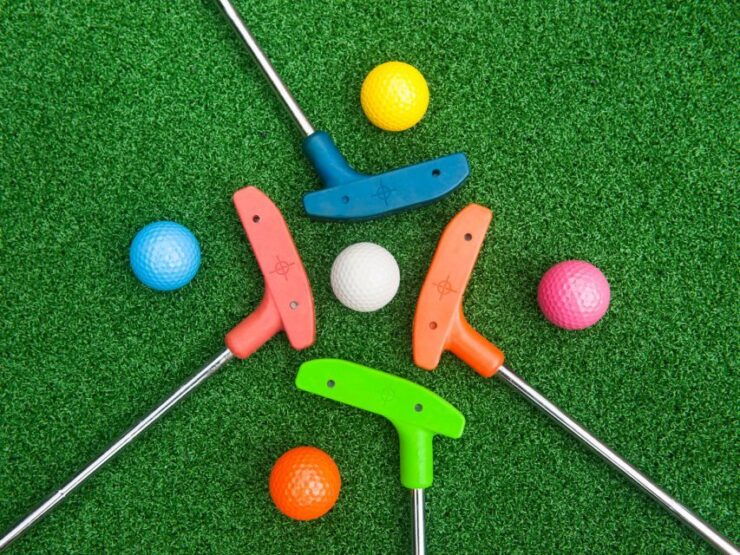 Queenstown: Indoor Putt 'n' Glow Mini Golf - Experience Highlights