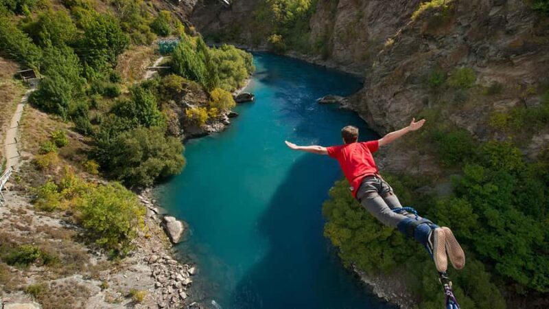 Queenstown: Kawarau Bridge Bungy - World's First Bungy! - Good To Know