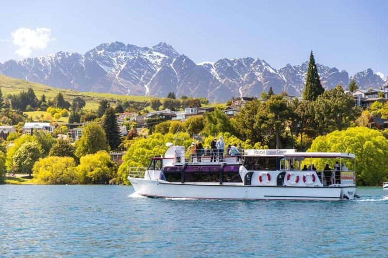 Queenstown: Lake Wakatipu Scenic Cruise - The Bar and Refreshments