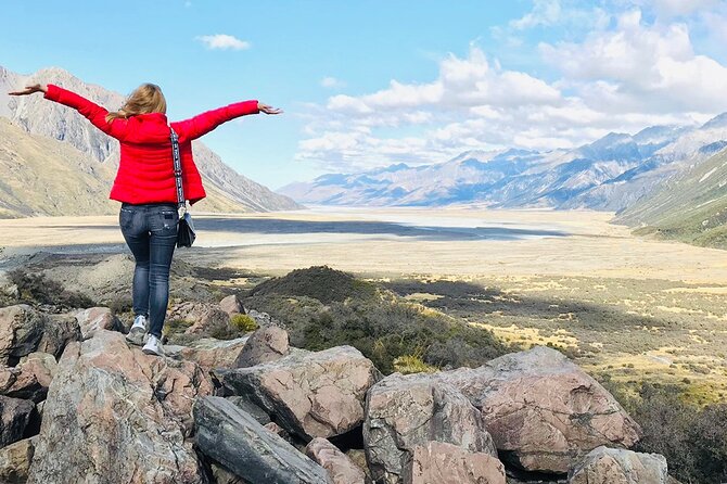 Queenstown to Mt. Cook One Way Tour - Expert Tour Guide