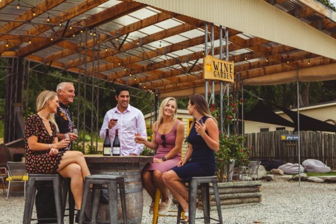 Queenstown: Twilight Wine and Craft Beer Tour - Beer and Wine Tasting at GT Tasting Room