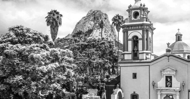 Querétaro: Ecological Electric Vehicle Tour - Iconic Landmarks