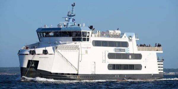Quiberon: Ferry Ticket From/To Hoëdic Island - Additional Activities
