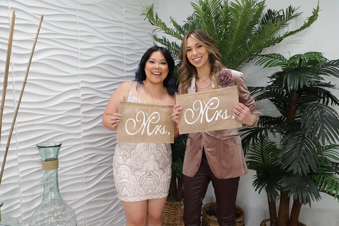 Quickie Sign and Go Wedding at Hawaiian Wedding Chapel - Overview and Whats Included