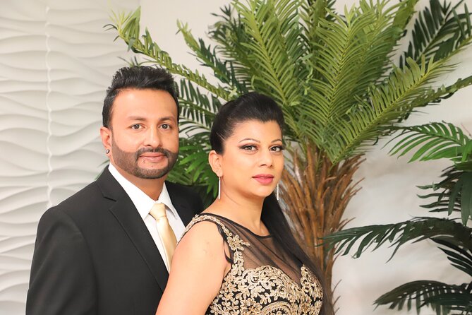 Quickie Sign and Go Wedding at Hawaiian Wedding Chapel - Meeting and Pickup