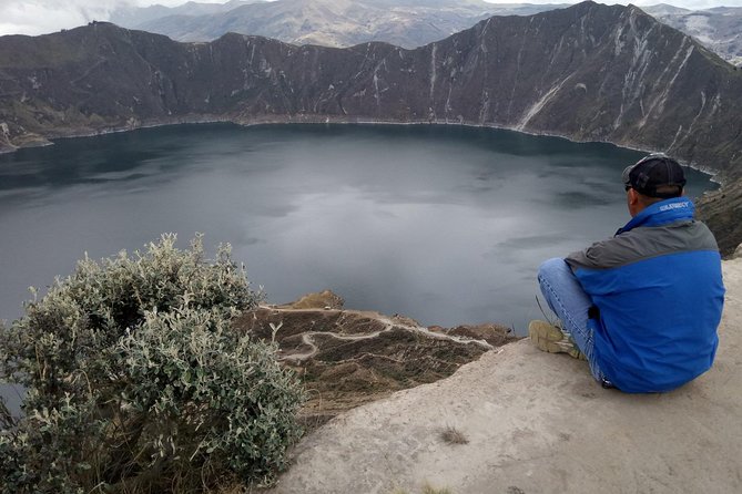 Quilotoa Lagoon | Cotopaxi Volcano | Tours | Trekking | Ecuador - Trekking at Cotopaxi Volcano