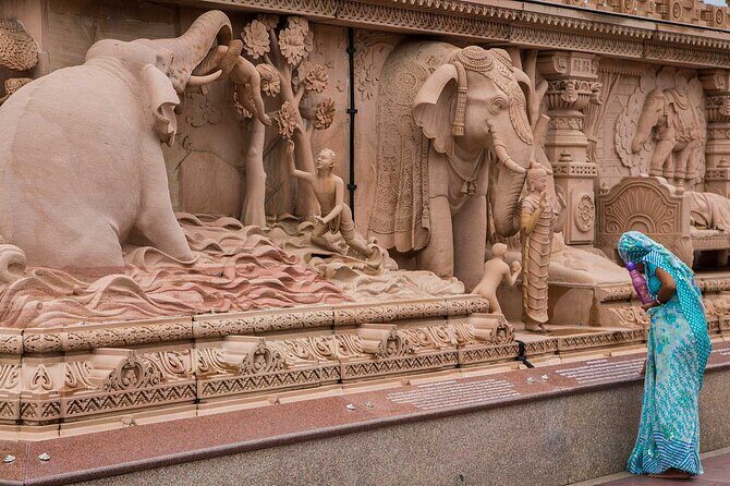 Qutub Minar, Lotus Temple, Jama Masjid, Chandni Chowk Guided Tour - The Sum Up