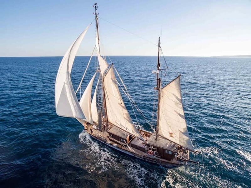 Rafael Verdera 1841:sail with history, tapas & wine in Palma - A Closer Look at the Experience