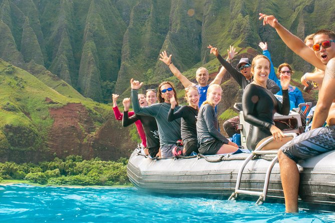 RAFT ADVENTURE - Na Pali 1/2 Day Snorkel - Fun and Knowledgeable Crew