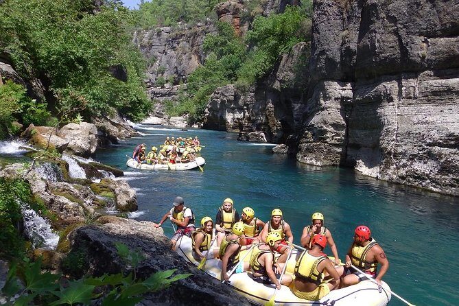 Rafting activity full of adrenaline - The Rafting Experience: What to Expect