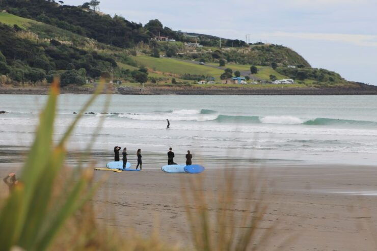 Raglan: 2-Hour Surf Lesson - Activity Details