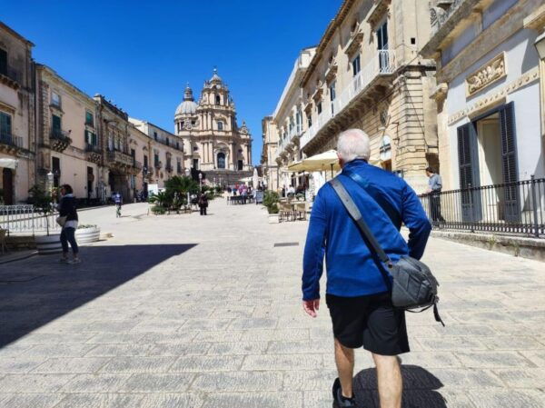 Ragusa Ibla: Guided Tour With Food Tasting - The Sum Up