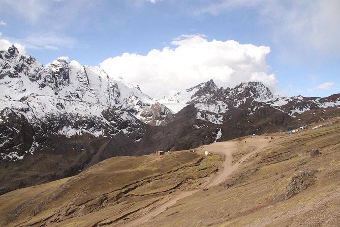 Rainbow Montain and Red Valley Private - Common Questions