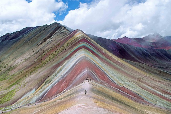 Rainbow Mountain (Day Trip) - Reviews and Rating