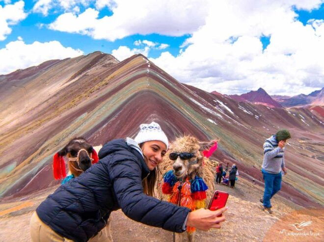 Rainbow Mountain Day Trip With Local Food - Itinerary Details