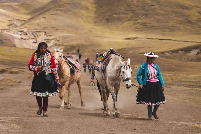Rainbow Mountain on Horseback - Set out on a 6-Hour Horseback Ride