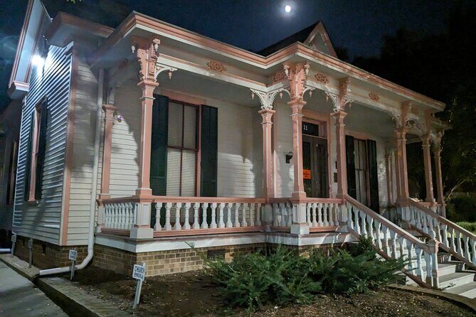 Raleigh Ghost Walk - The Experience from the Travelers Perspective