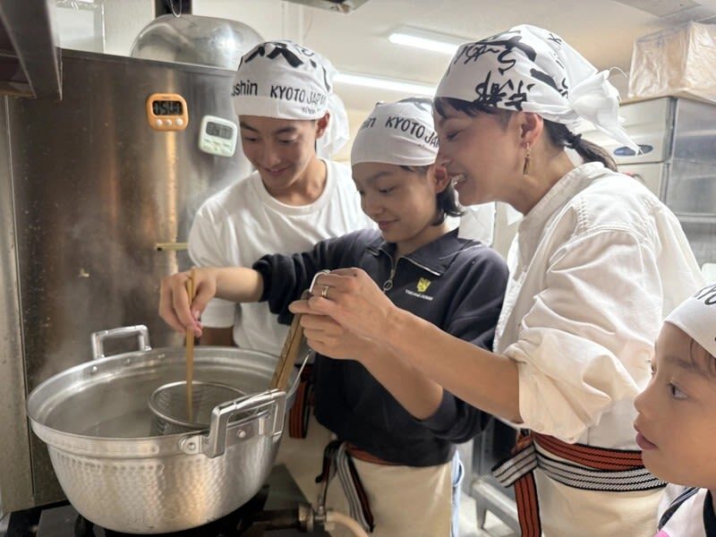 Ramen Cooking, Bowl Painting & Broth Making Workshop in Kyoto - Who should book this Kyoto ramen workshop?