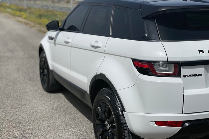 Range Rover - Weekly Car Rental - Benefits of Renting a Range Rover