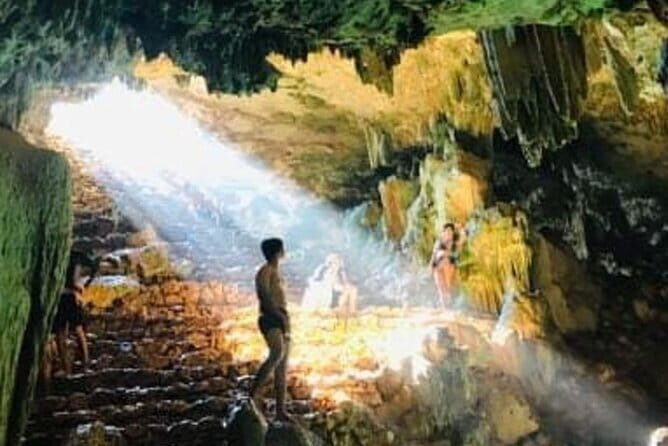 Rangko Cave And Sand Island Labuan Bajo - Good To Know