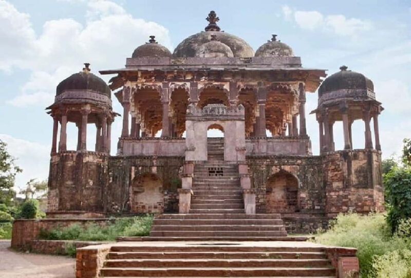 Ranthambore: Fort , Ganesh Temple, Padam Lake Tour - Exploring Ranthambore Fort
