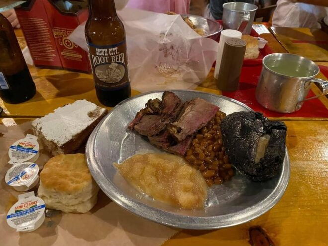 Rapid City: Chuckwagon Supper & Music Variety Show - Meeting Point and Languages