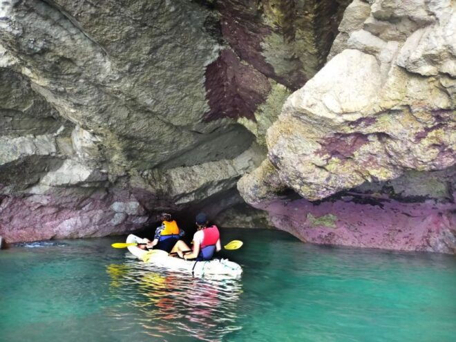 Raposeira: Guided Kayak Tour and Praia Da Ingrina Caves - Customer Reviews