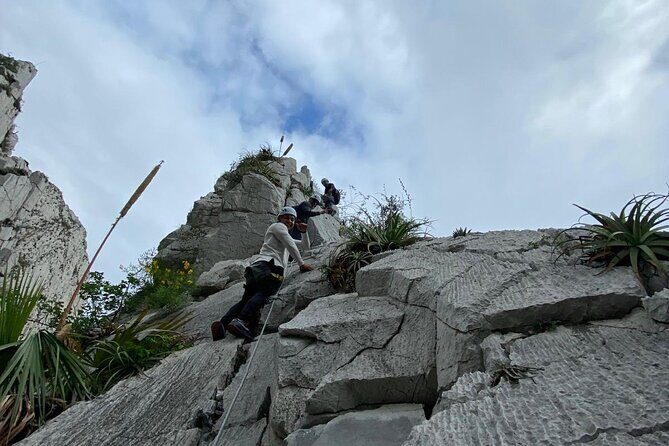 Rappels in Pico Licos with certified guides - Practical Tips for Booking and Participating