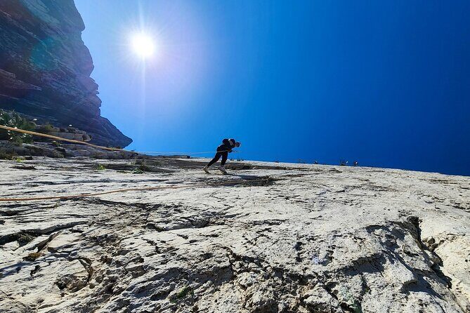 Rappels in Pico Licos with certified guides - FAQ