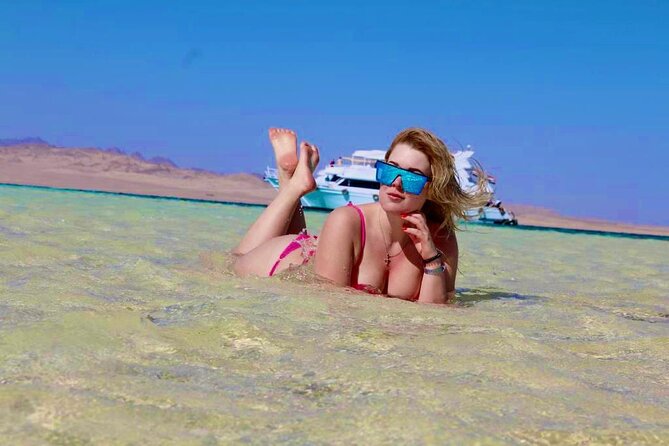 Ras Muhammed, White Island Snorkeling Trip and 15 Min Diving on Sharm El Shiekh - Review Summary