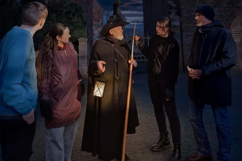 Rastede: Night watchman guided tour (adventure tour) - FAQs