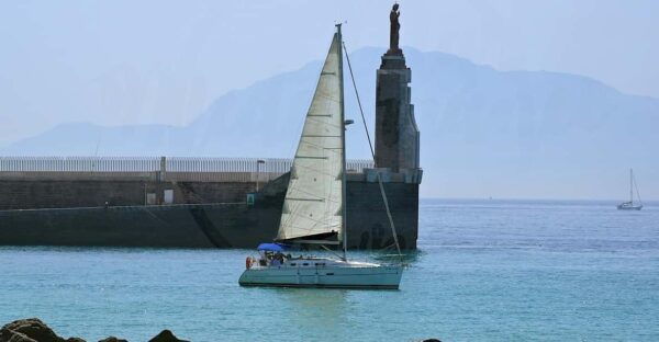 Rate: Sailboat Tour, Snorkeling, Tapas & Drinks - Safety and Equipment