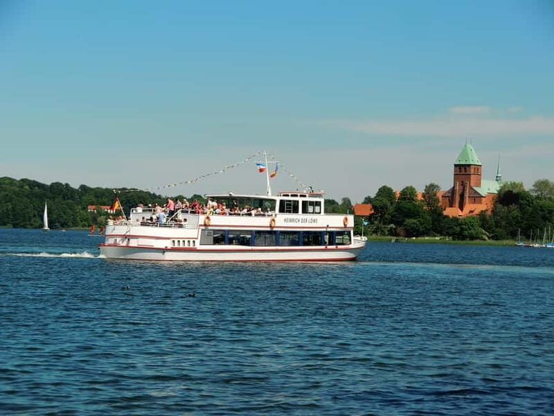 Ratzeburg Lake: 2-hour historical boat tour with entertainment - Final Summary