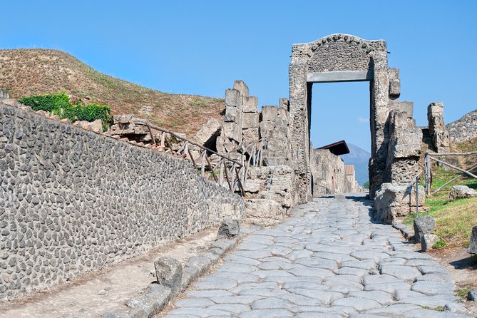 Ravello, Sorrento and Positano - Exploring the Culture and History of Ravello, Sorrento, and Positano