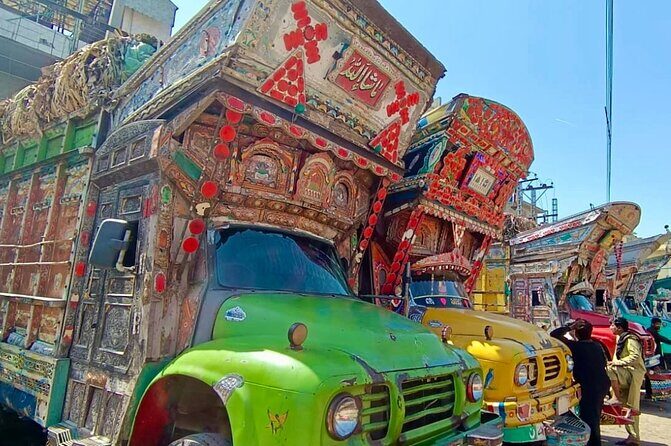 Rawalpindi guided private city tour, Old City Charm - A Deep Dive into the Rawalpindi City Tour