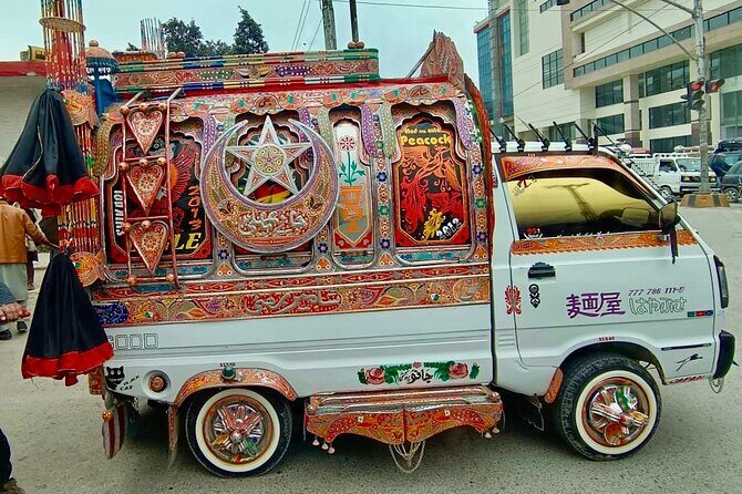 Rawalpindi guided private city tour, Old City Charm - Exploring Rawalpindi: A Step Back in Time and Culture