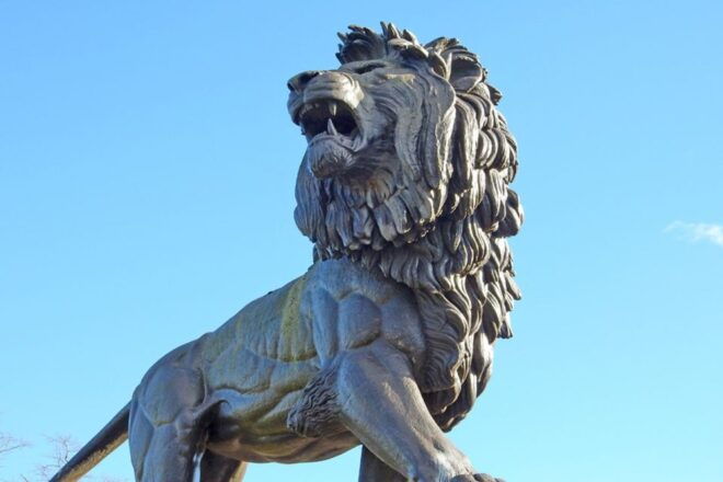 Reading: Quirky Self-Guided Smartphone Heritage Walks - Walk Highlights