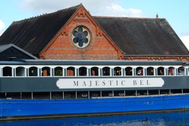Reading: Quirky Self-Guided Smartphone Heritage Walks - Walk Details