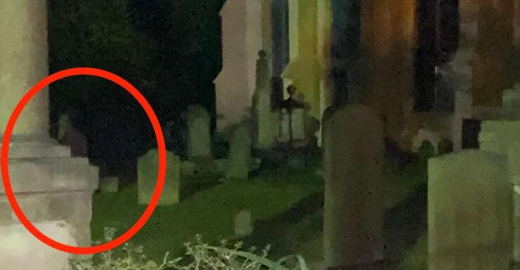 Real Hauntings of Charleston! - Haunted Graveyards and Churches