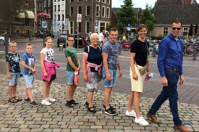Real Life Game of the Goose - Interactive City Walk in Antwerp - Historical Landmarks