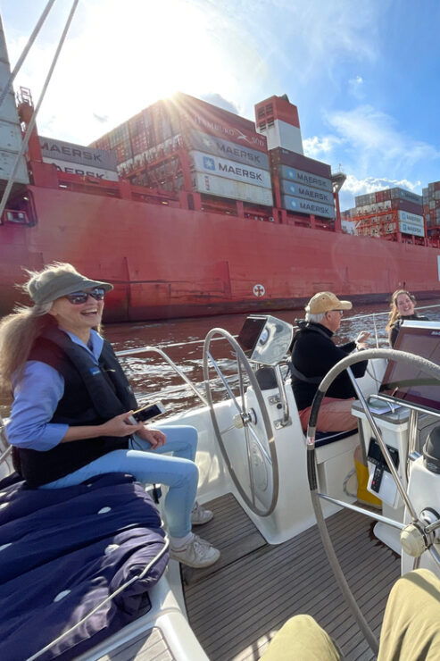 Real Sailing Trip to the Gates of Hamburg, From/To Wedel - Key Points