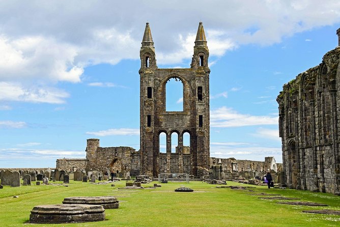 Rebels, Romance & Raisins St. Andrews Walking Audio Tour - The Sum Up